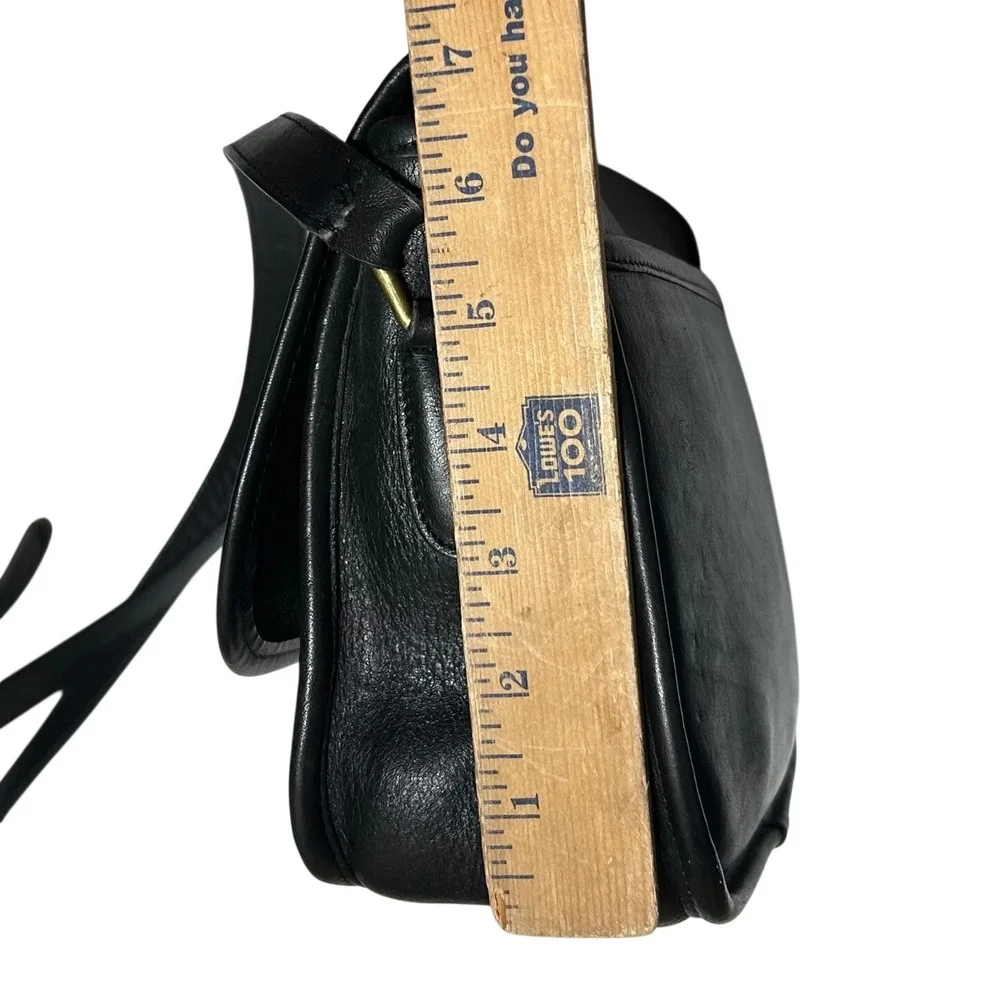 Vintage Coach City Bag Black Leather Crossbody Turnlock 9790 Made in USA